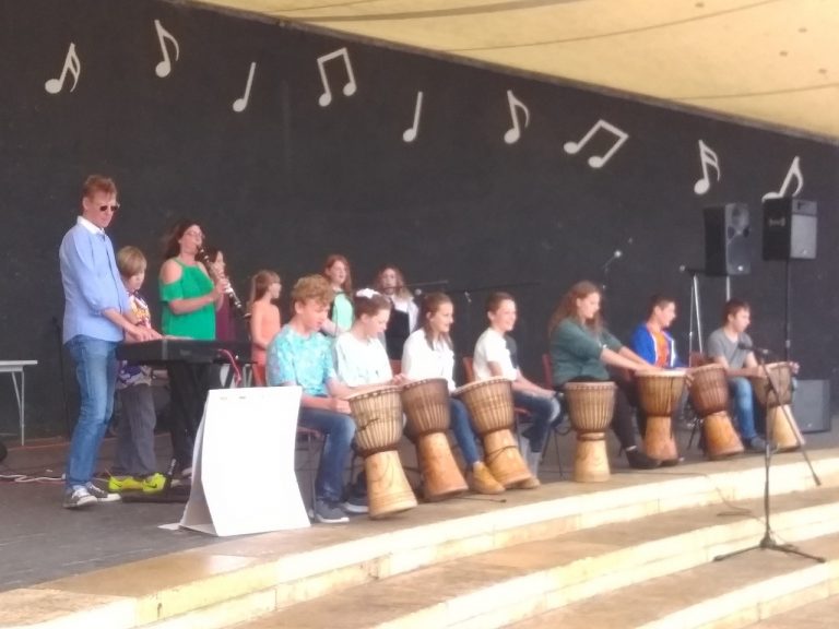 Helping the Community with Camerata